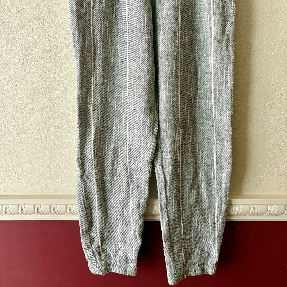 Free People Cotton Blend Gray Cropped‎ Pull On Pants